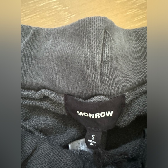 Monrow Small Grey Joggers. 🖤⚡️ - Picture 4 of 4